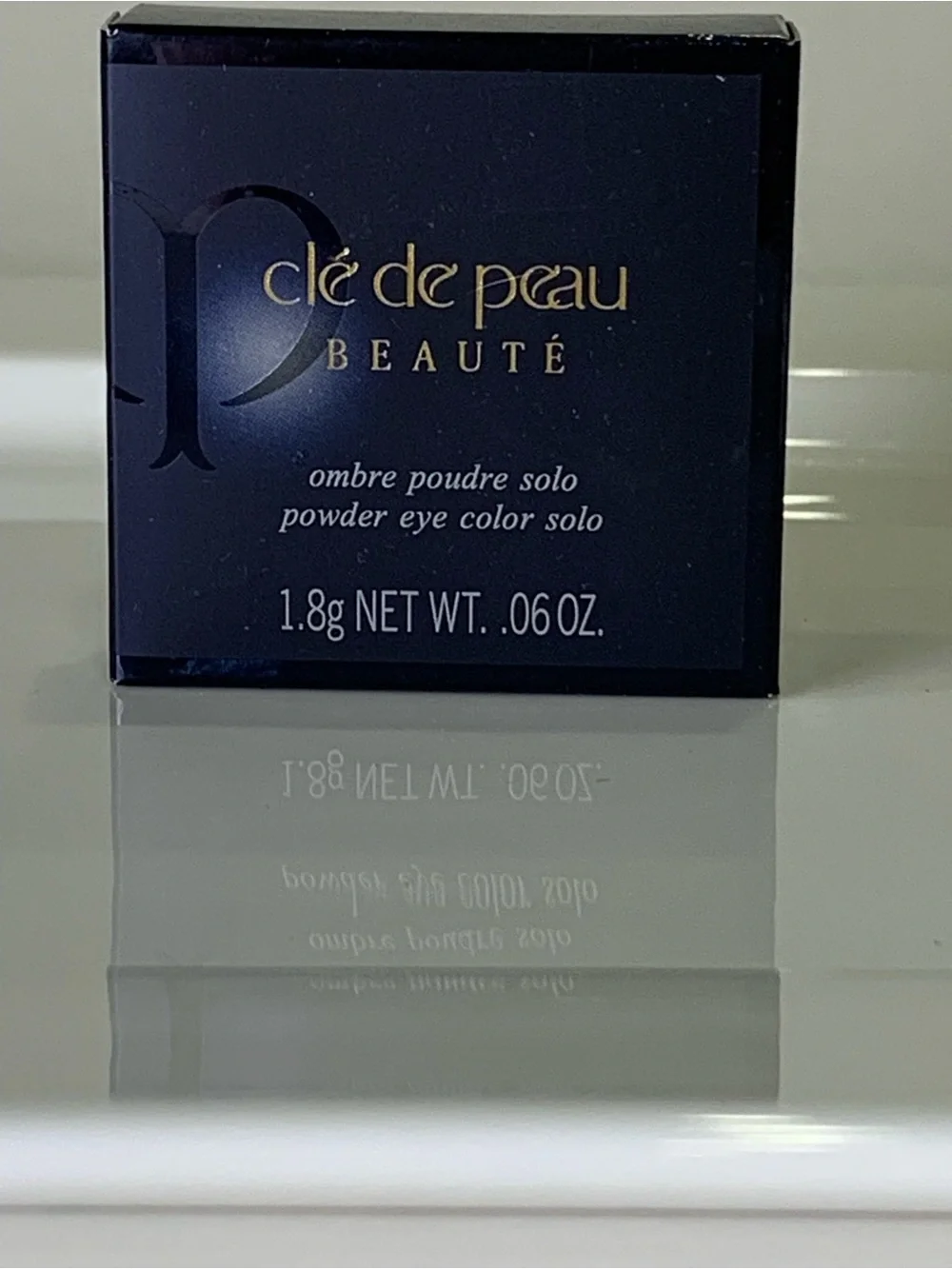 Clé de Peau Beauté Powder Eye Color Solo Purple Shimmer NEW